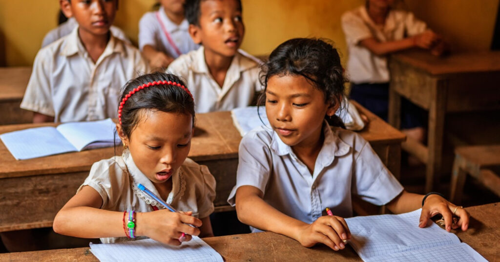 カンボジア　教育