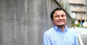 日本で働く外国人の笑顔